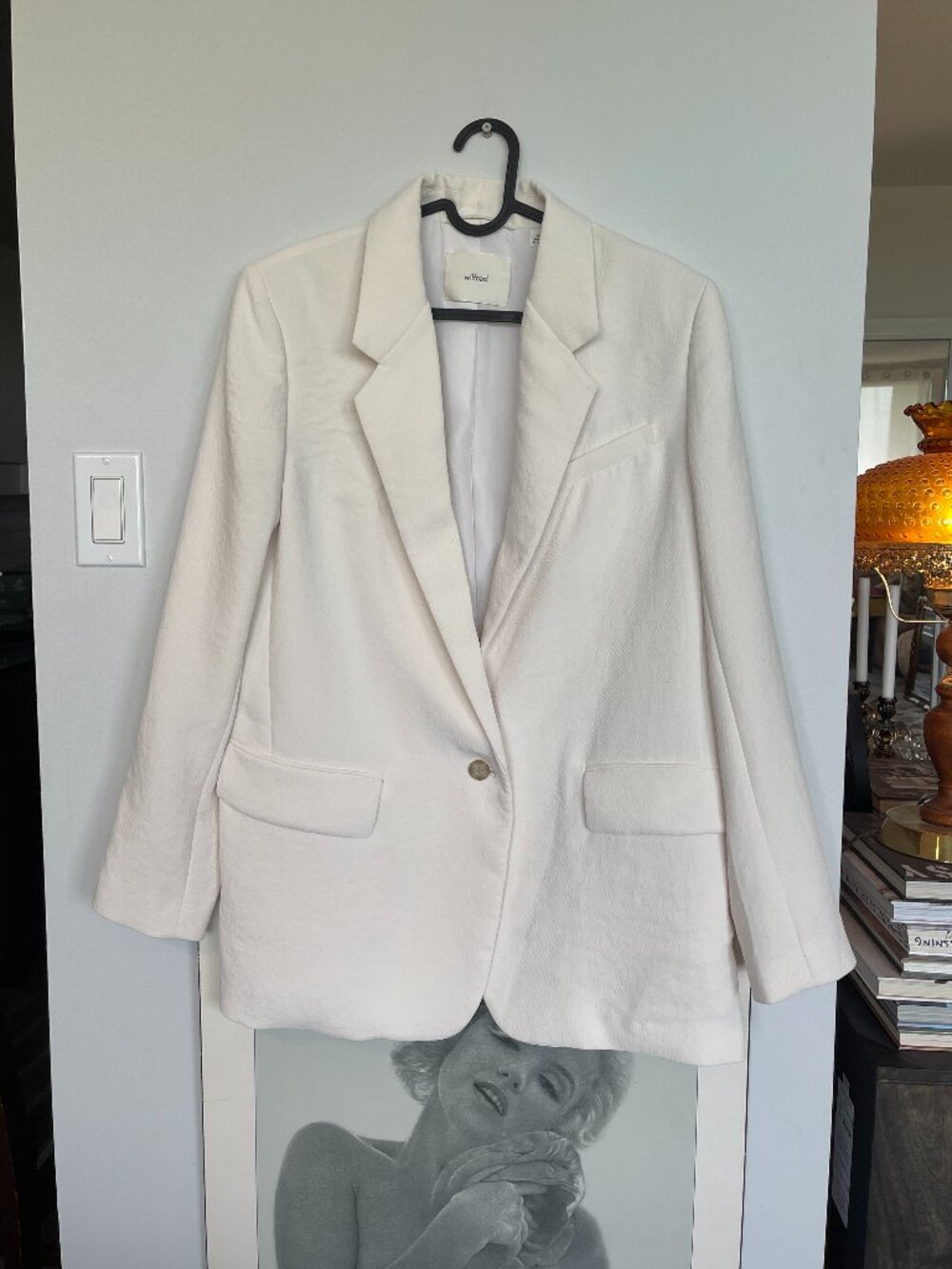 Aritzia Generation Blazer Crepette in Light Birch Size Medium